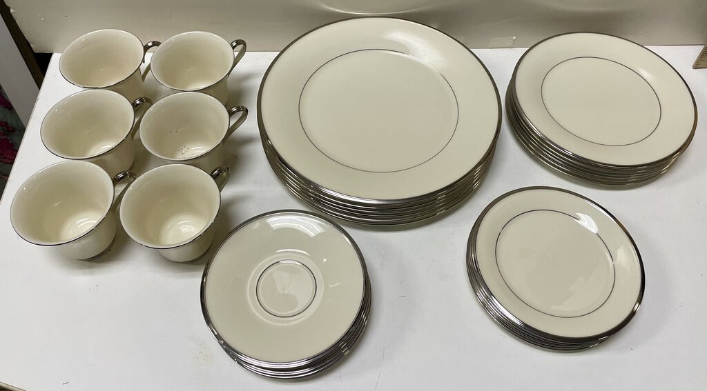 Lenox Solitaire Platinum 5 Pieces 6 Place Settings (30 Piece)