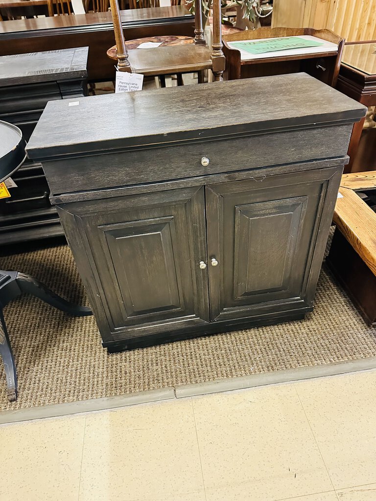 Home Meridian Accent Door Chest 13x28x28.5