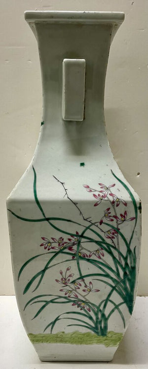 Chinese White Familie Rose Porcelain Square Vase