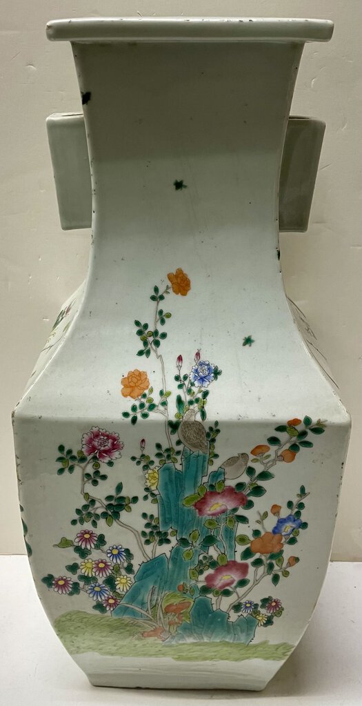 Chinese White Familie Rose Porcelain Square Vase