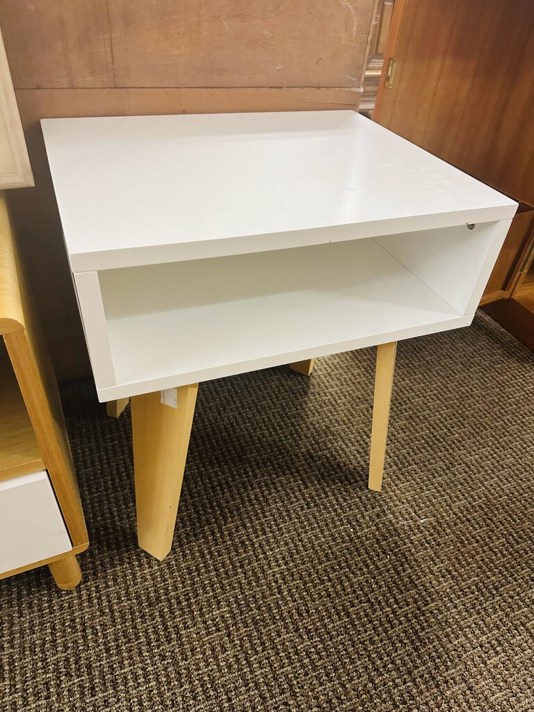 Kids Nightstand 20x16x22