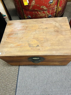 Chinese Cedar Chest 24.5x37x18