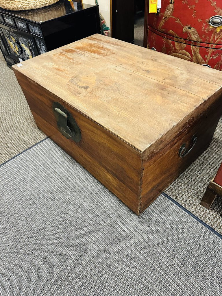 Chinese Cedar Chest 24.5x37x18