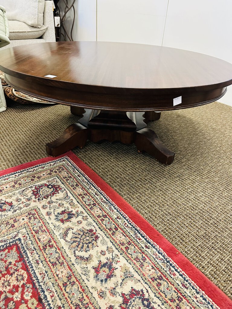 Duncan Phyfe Mahogany Round Coffee Table 44x17