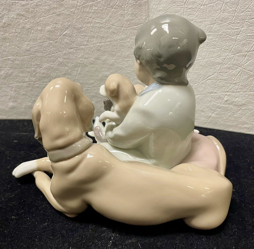 Lladro New Playmates Figurine #5456 Mint