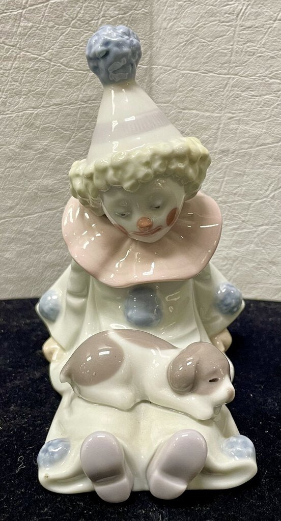 Lladro Clown Pierrot with Puppy Figurine #5277 Mint