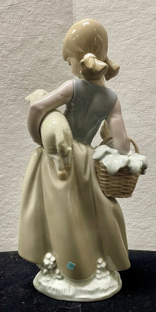 Lladro Girl with Lamb Figurine #4835 (Chipped Lambs Ear)