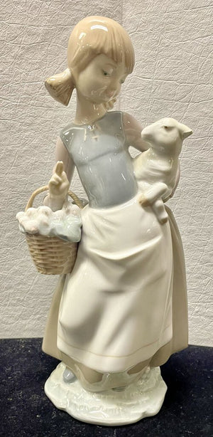 Lladro Girl with Lamb Figurine #4835 (Chipped Lambs Ear)