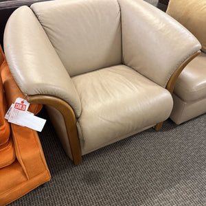 Stressless Ekornes Manhattan Chair MSRP $1800