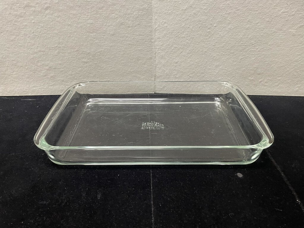 Pyrex Baking Dish 10.25 x 17