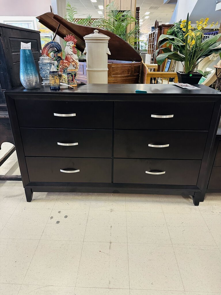 6 Drawer Dresser 58x16.5x37