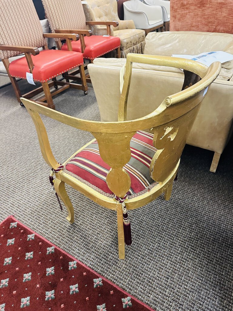 Late 19th Century French Louis XV Style Gilt Parlor Chair