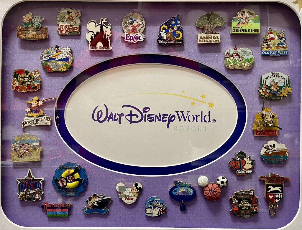 Walt Disney Resort 2005 Pin Collection 27 Pins