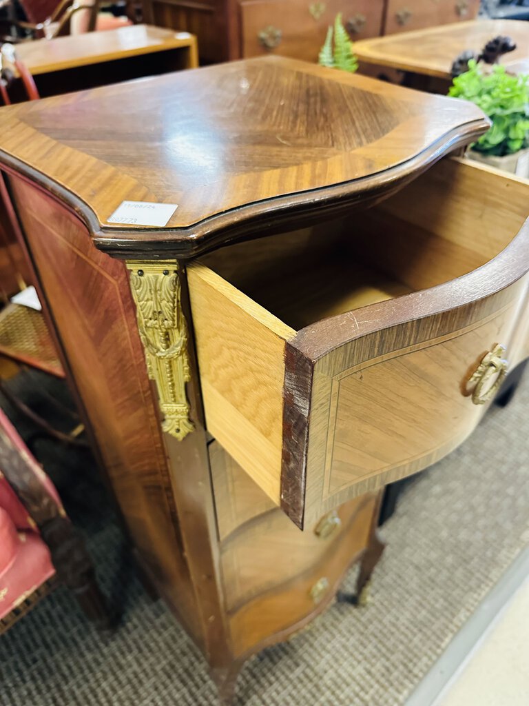 French Nightstand 14.5x13x36