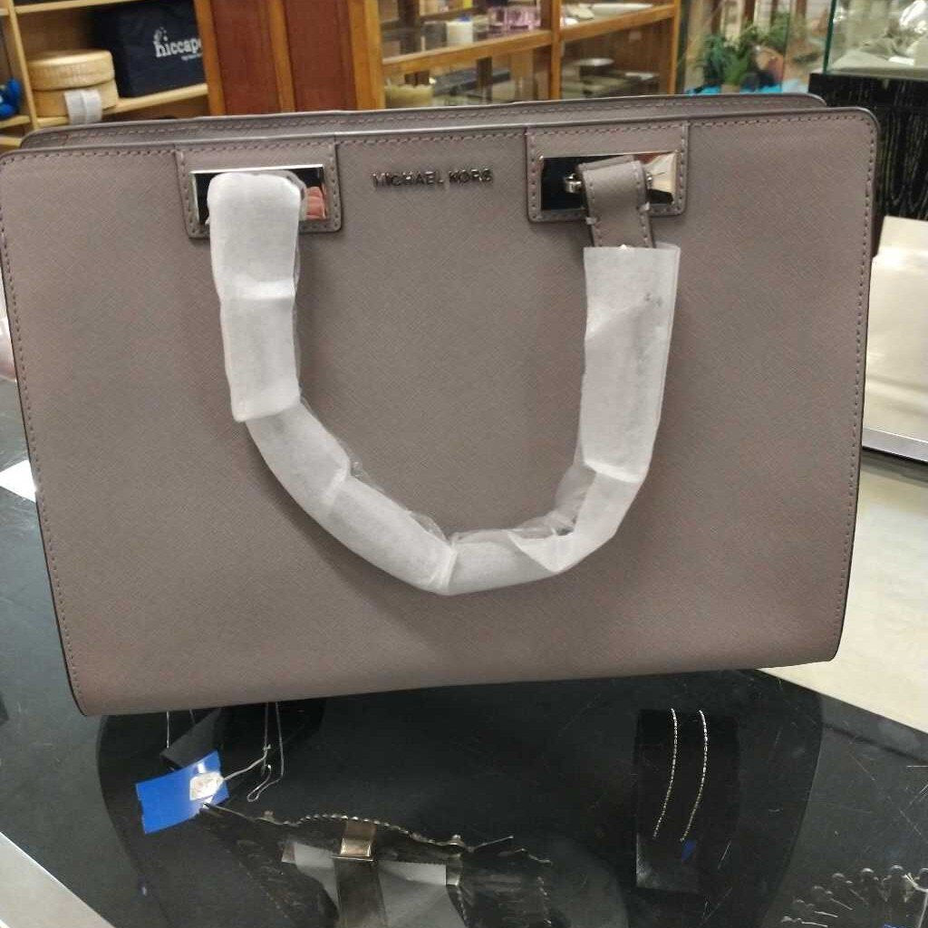 MICHAEL KORS PEARL GREY SATCHEL