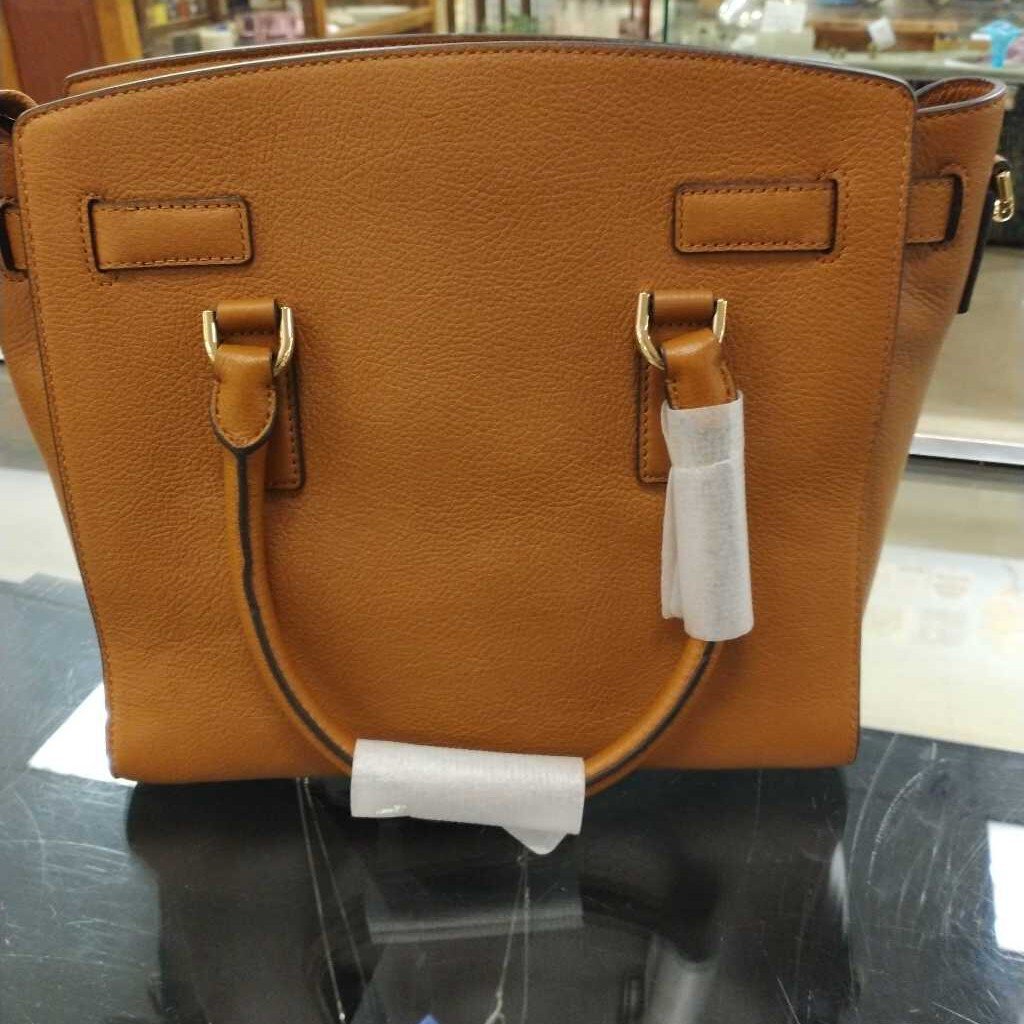 MICHAEL KORS TAN SATCHEL