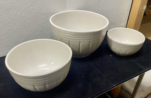 RRP Roseville Ohio Pottery Nested Beige Ribbed Bowls 8",10", 12" Set of 3