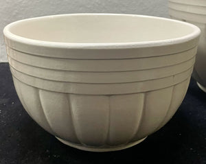 RRP Roseville Ohio Pottery Nested Beige Ribbed Bowls 8",10", 12" Set of 3