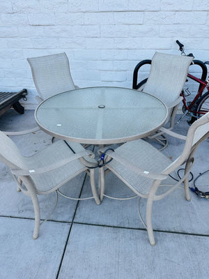 Tropitone 5 Piece Patio Set (48" Table + 4 Chairs)