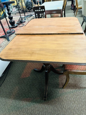 Dining Table +12" Leaf + 4 Chairs