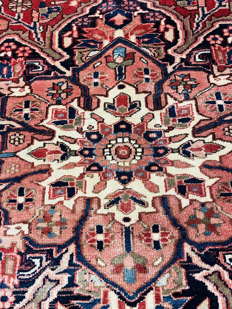 Persian Heriz Rug wool on Cotton 130 x 92