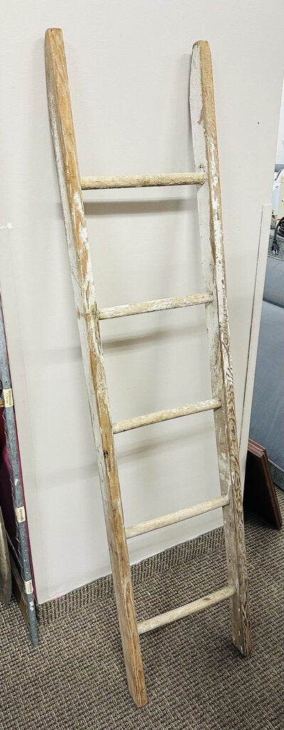 White Wash Ladder 16" x 70" H