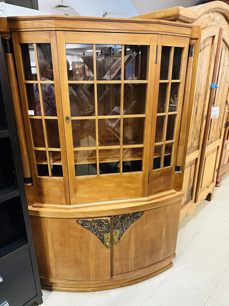 German Corner China Cabinet 24x49x69