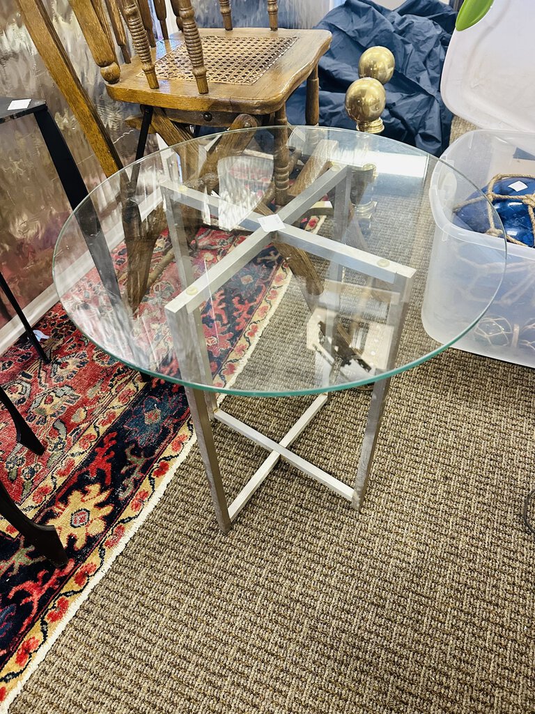 Round Glass Top Side Table 20x21.5