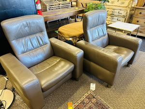 Stressless Wave Reclining Leather Chair MSRP $1900