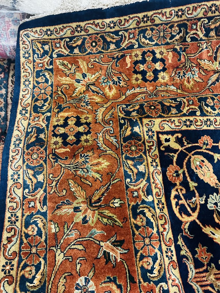 Persian Hand Knotted Wool Sarouk Rug 108 x 144