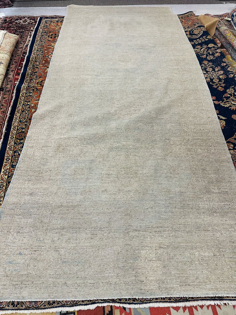 Light Beige Area Rug 72x140