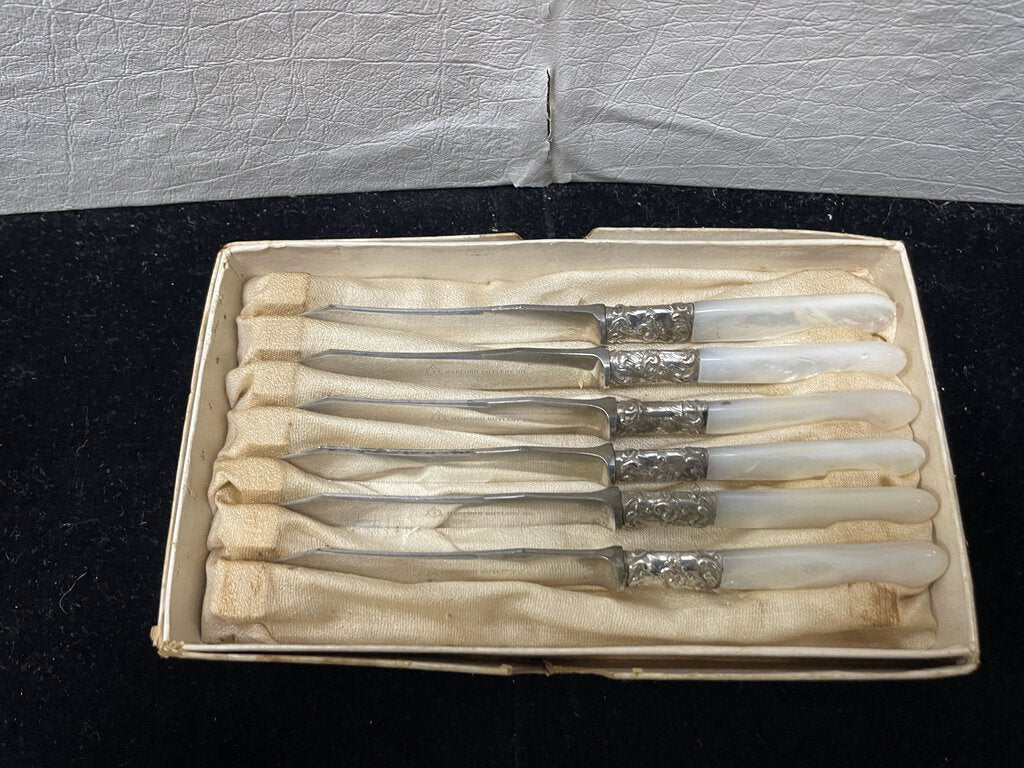 Vintage Medford Cutlery Co. Sterling Banded Mother of Pearl Fruit Knife Set in Box (6 Pcs Set)