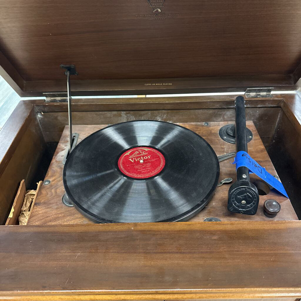 Antique Victor Radio / Electrola Cabinet