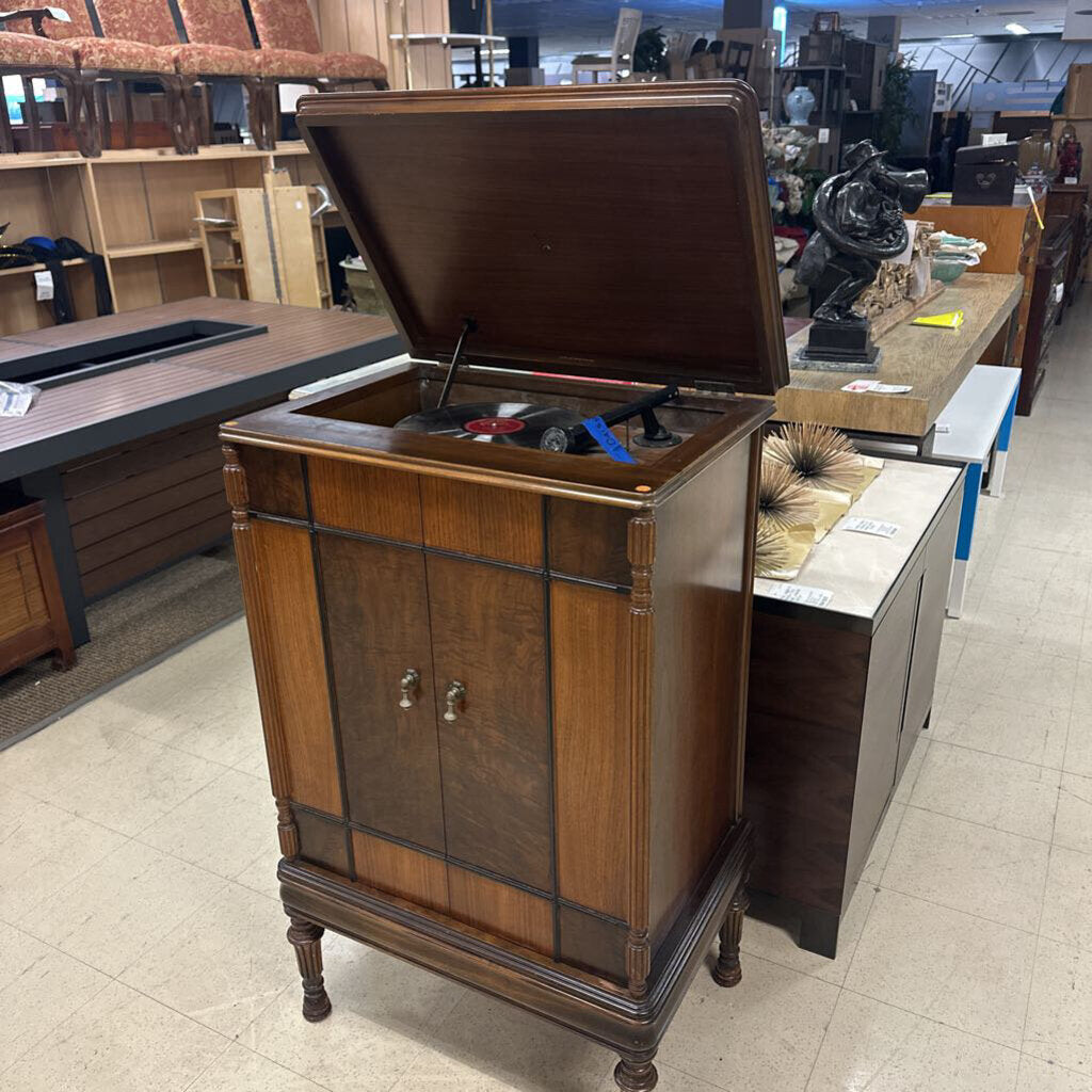 Antique Victor Radio / Electrola Cabinet