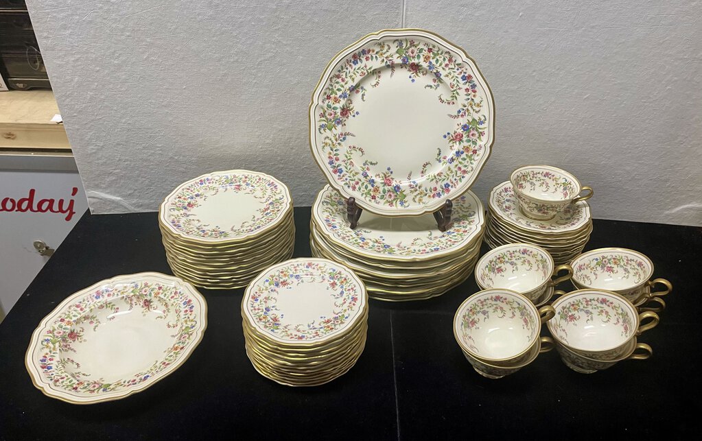 Rosenthal Germany Ivory Eleanor Pattern Dinner Set (55 Pcs)