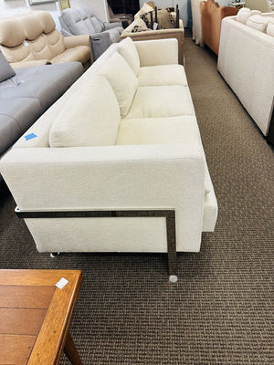 Magni Sofa 108" W.