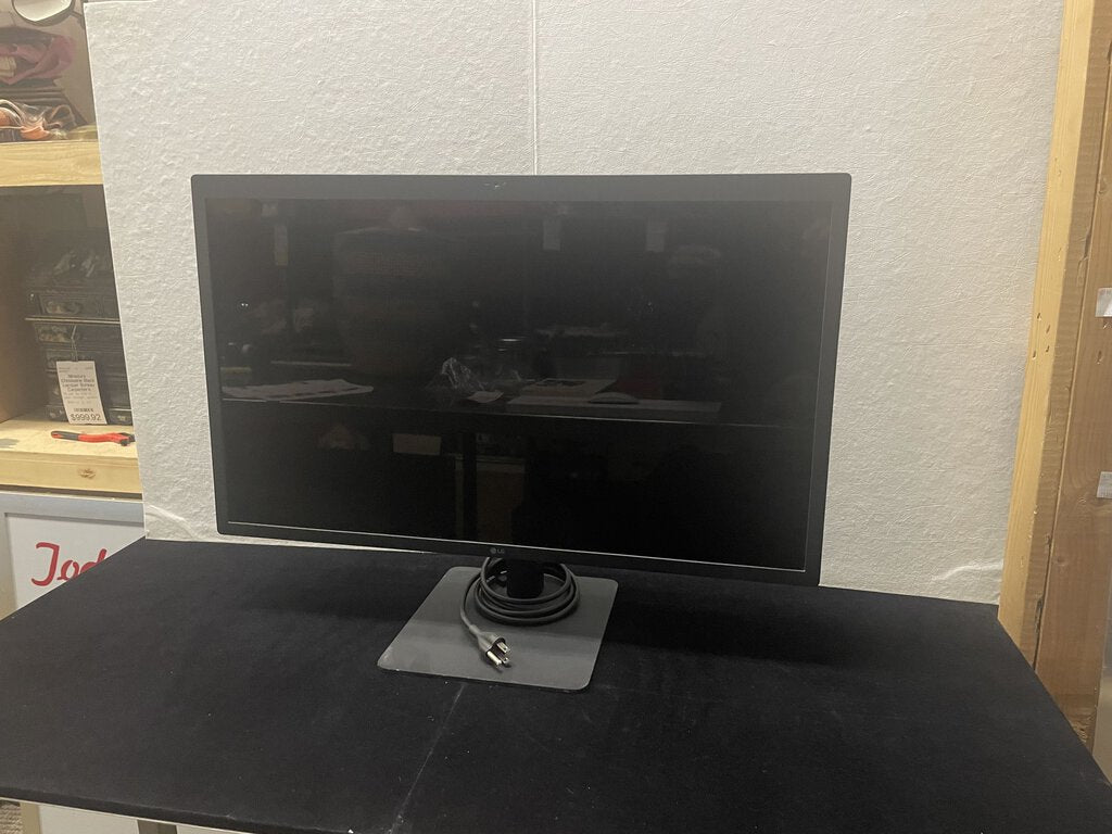 LG Display Model 27MD5KLB