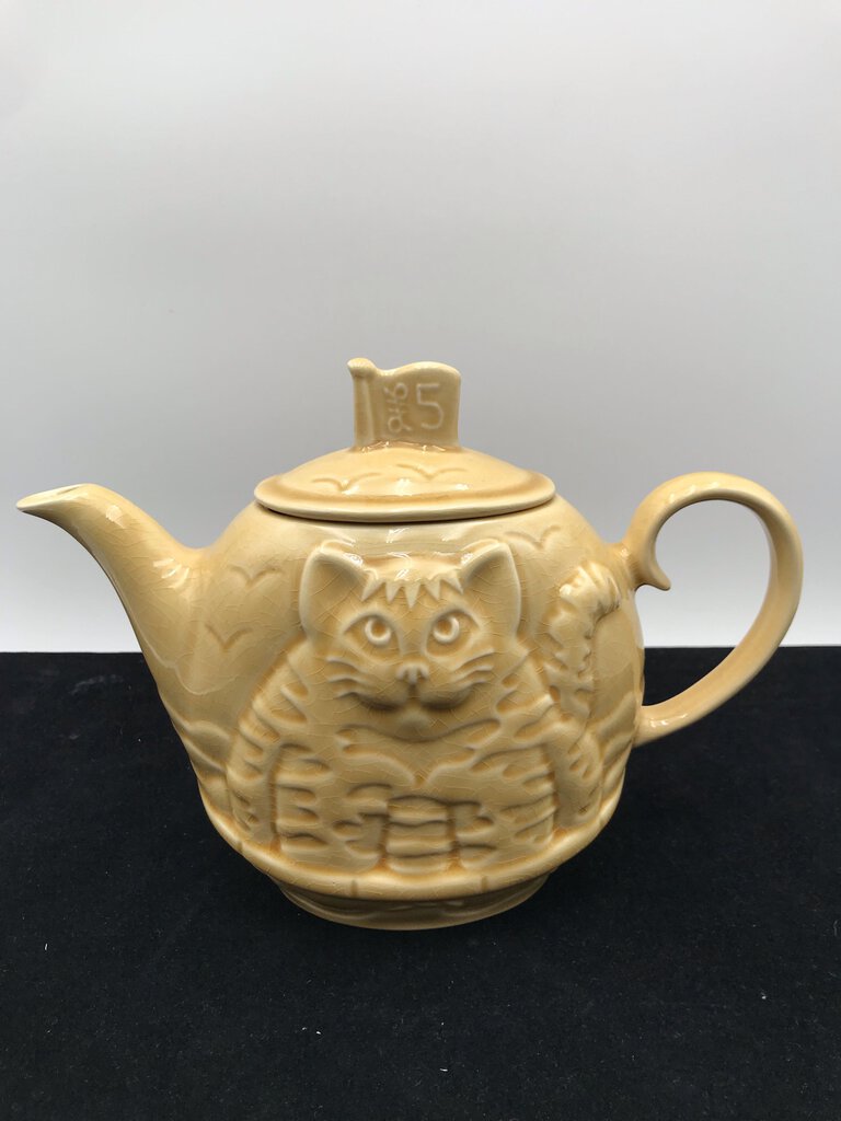 Wade Owl & The Pussycat Yellow Teapot