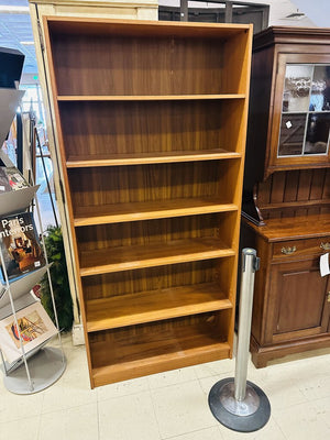 Danish Bookcase With Adjustable Shelving's 36x12x76