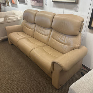 Stressless Leather Sofa MSRP $2800 MSRP $2800