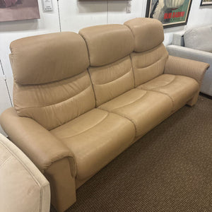 Stressless Leather Sofa MSRP $2800 MSRP $2800