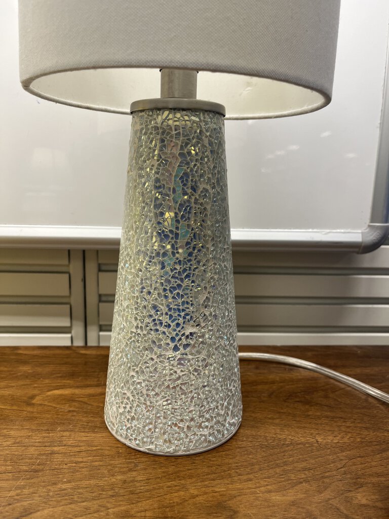 White Cracked Mirror Mosaic Base Table Lamp