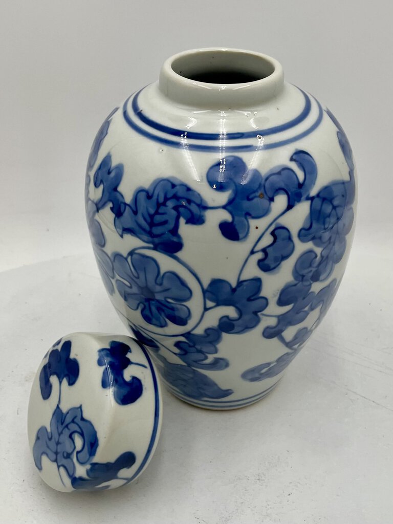 Three Hands Corp Home Goods Modern Blue White Floral Motif Lidded Porcelain Ginger Jar