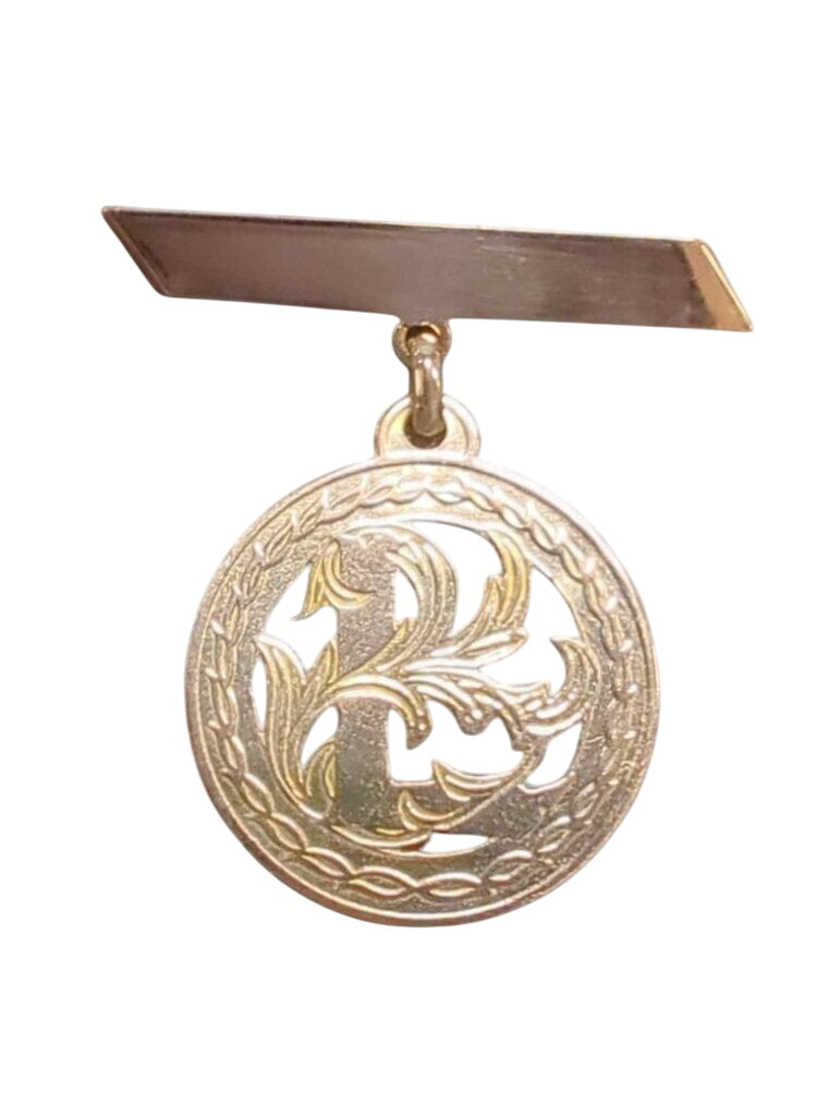 "L" 10k Gold Pin by Miss Daisy's Consignment & Auction House