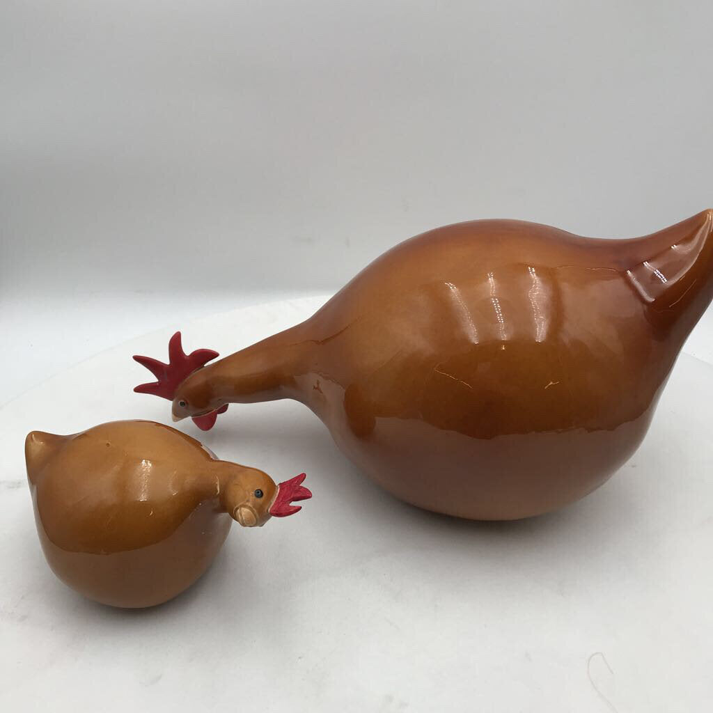 Catherine Hunter Longchamp Porcelain Chicken Pair (Minor Chip)