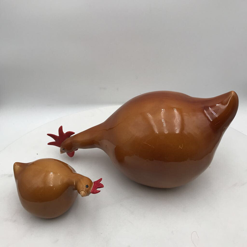 Catherine Hunter Longchamp Porcelain Chicken Pair (Minor Chip)