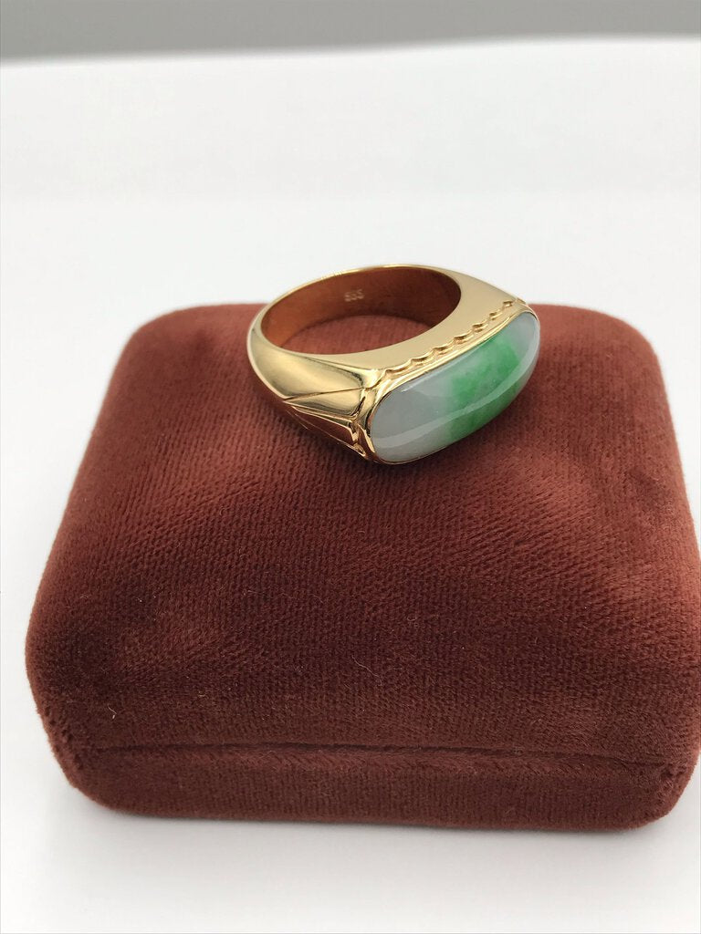 14K Gold Man's Ring W/ Jadeite