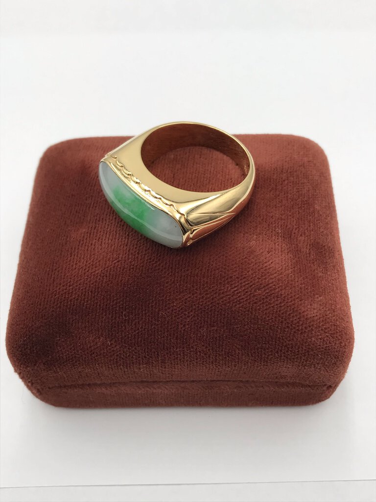 14K Gold Man's Ring W/ Jadeite