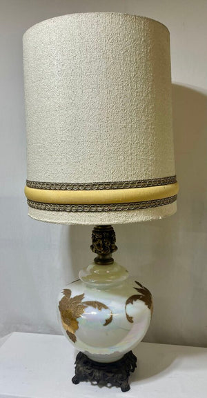 Vintage Hollywood Regency Italian Style Brass & Opalescent Milk Glass Gold Leaf Buffet Console Lamp