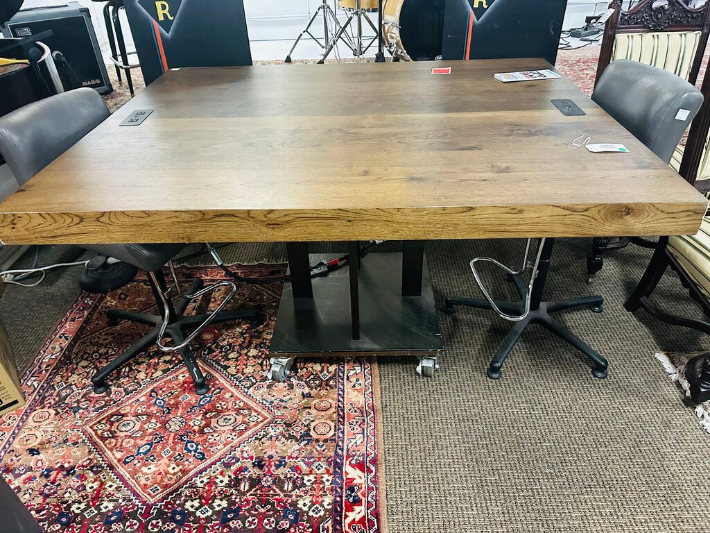 Task Work Table On Wheel and Outlets 48x60x33